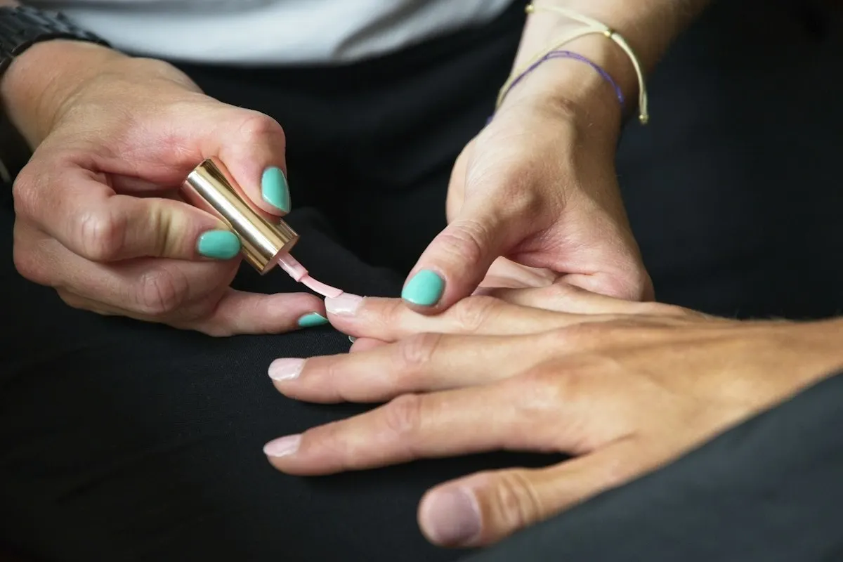 Pastel Tonlu Geometrik Nail Art