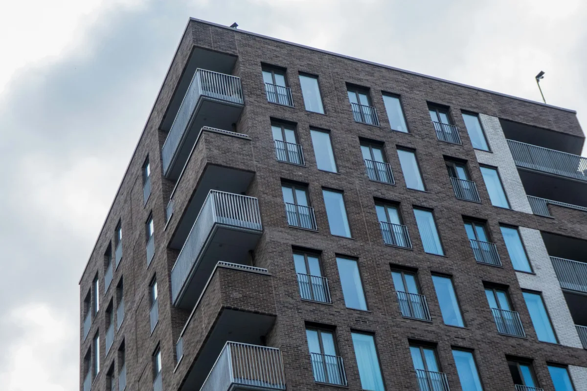 Örnek tuğla apartman