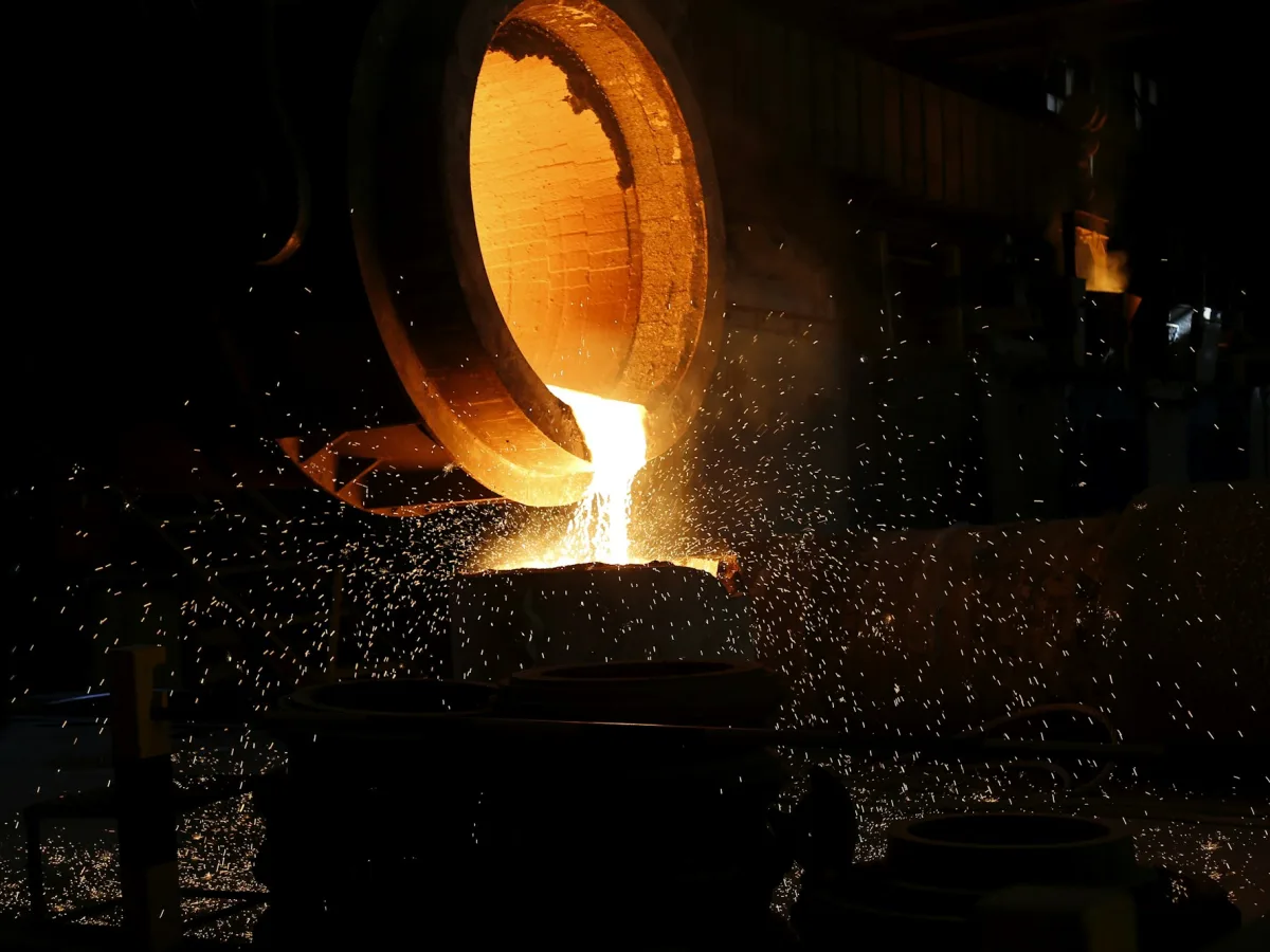 Ergimiş metal akışı